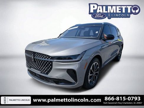 Certified 2024 Lincoln Nautilus Reserve w/ Equipment Group 202A AWD/4WD image 7
