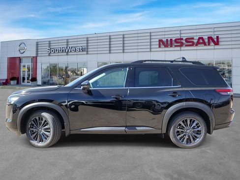 New 2026 Nissan Pathfinder SL image 9