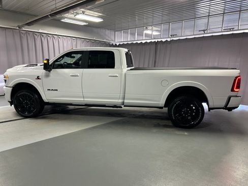 Used 2025 RAM 3500 Limited image 4
