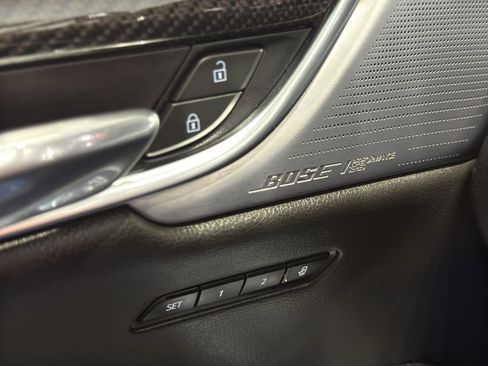 Used 2024 Cadillac XT6 Sport w/ Technology Package image 39