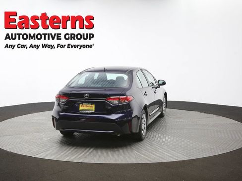 Used 2022 Toyota Corolla LE image 39