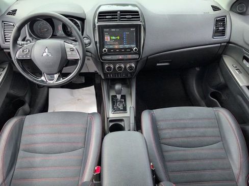 Used 2025 Mitsubishi Outlander Sport SE AWD/4WD image 25