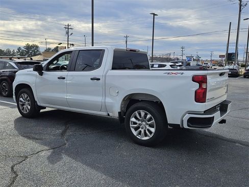 Used 2024 Chevrolet Silverado 1500 Custom image 9