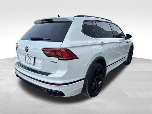 Used 2023 Volkswagen Tiguan SE R-Line image 8