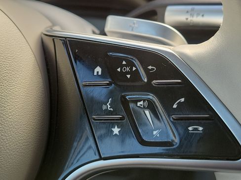 Used 2023 Mercedes-Benz EQS 580 4MATIC SUV image 27