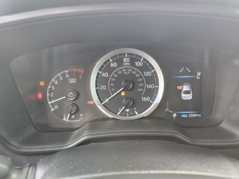Used 2021 Toyota Corolla LE image 15