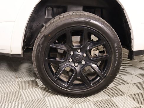 Used 2021 RAM 1500 Laramie image 20