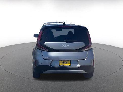 Used 2025 Kia Soul LX w/ LX Technology Package FWD image 10