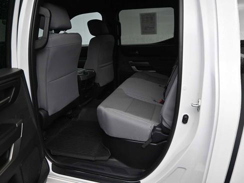 Used 2025 Toyota Tundra SR5 AWD/4WD image 25