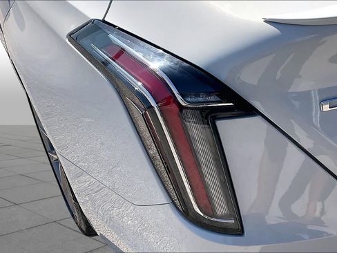 Used 2021 Cadillac CT4 V w/ Technology Package RWD image 28