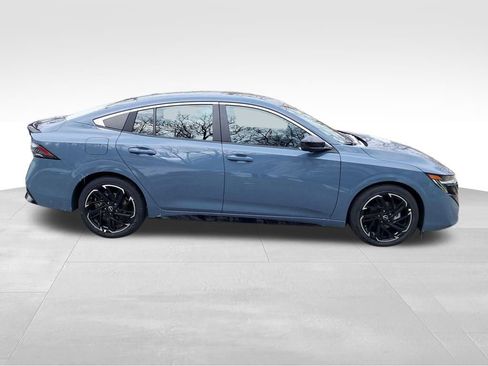 New 2026 Nissan Sentra SR w/ SR Premium Package image 7