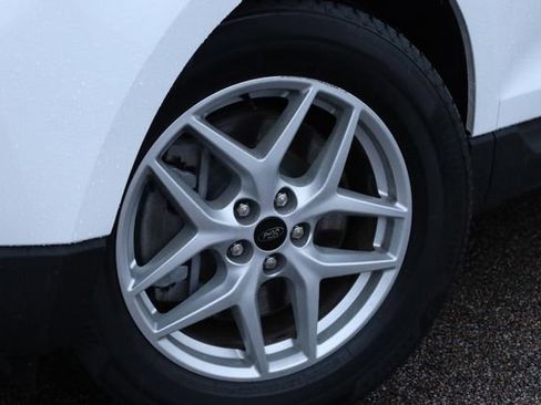 Used 2024 Ford Edge SEL AWD/4WD image 4