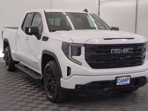 Used 2022 GMC Sierra 1500 Elevation w/ Preferred Package image 8