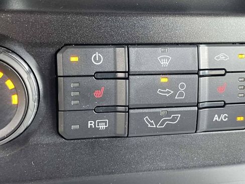 Used 2019 Ford F150 XLT w/ Equipment Group 302A Luxury AWD/4WD image 28