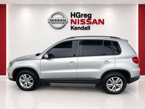 Used 2017 Volkswagen Tiguan S FWD image 8