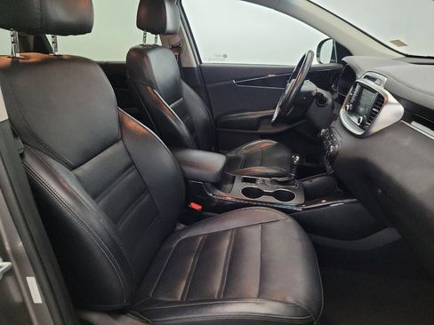 Used 2018 Kia Sorento EX AWD/4WD image 21