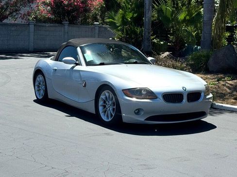 Used 2003 BMW Z4 2.5i image 5