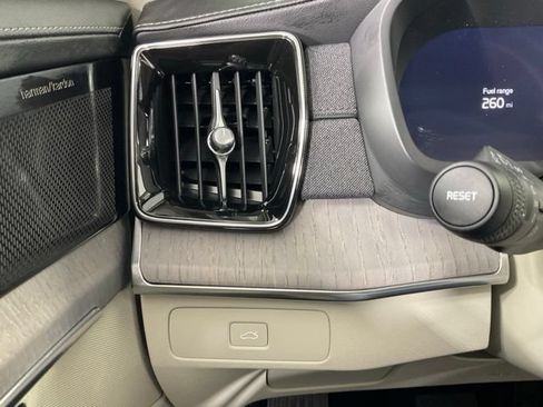 New 2026 Volvo XC90 B5 Ultra AWD/4WD image 22