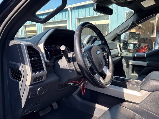 Used 2022 Ford F350 Lariat w/ Lariat Ultimate Package AWD/4WD image 8