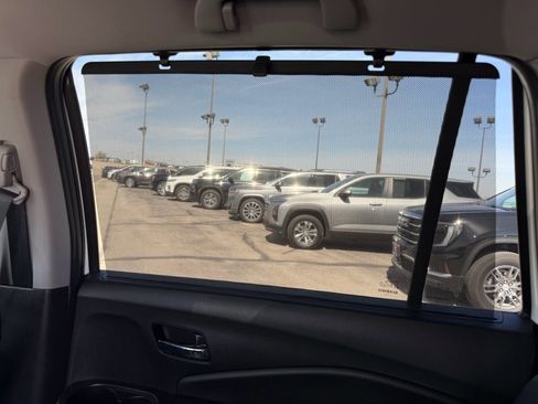 Used 2022 Honda Pilot Black Edition image 27