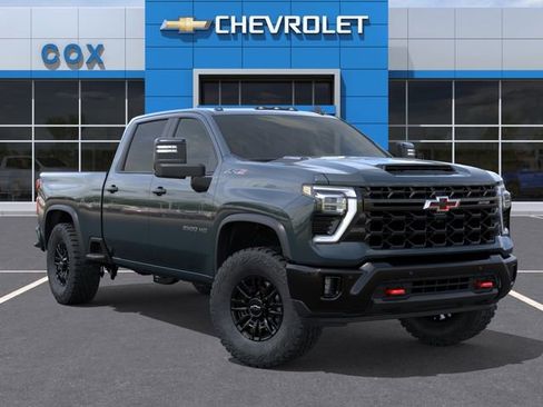 New 2026 Chevrolet Silverado 2500 ZR2 AWD/4WD image 7