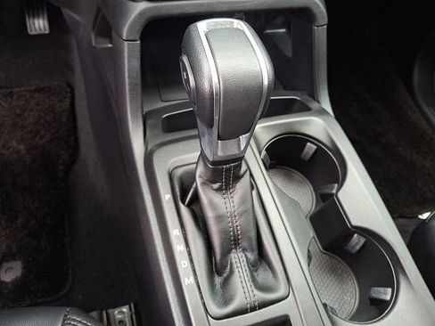 Used 2025 Ford Ranger Lariat w/ FX4 Off-Road Package AWD/4WD image 14