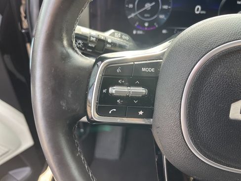 Used 2024 Kia Carnival SX Prestige FWD image 17