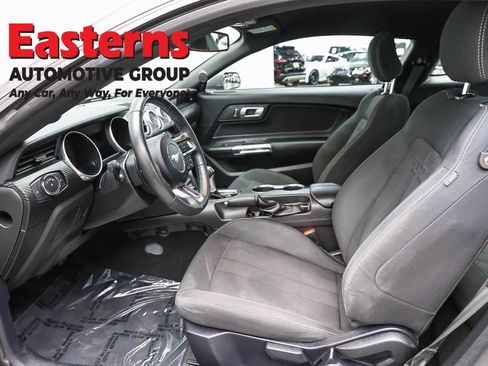 Used 2019 Ford Mustang Coupe RWD image 13