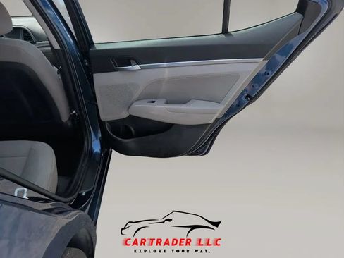 Used 2020 Hyundai Elantra SEL FWD image 16