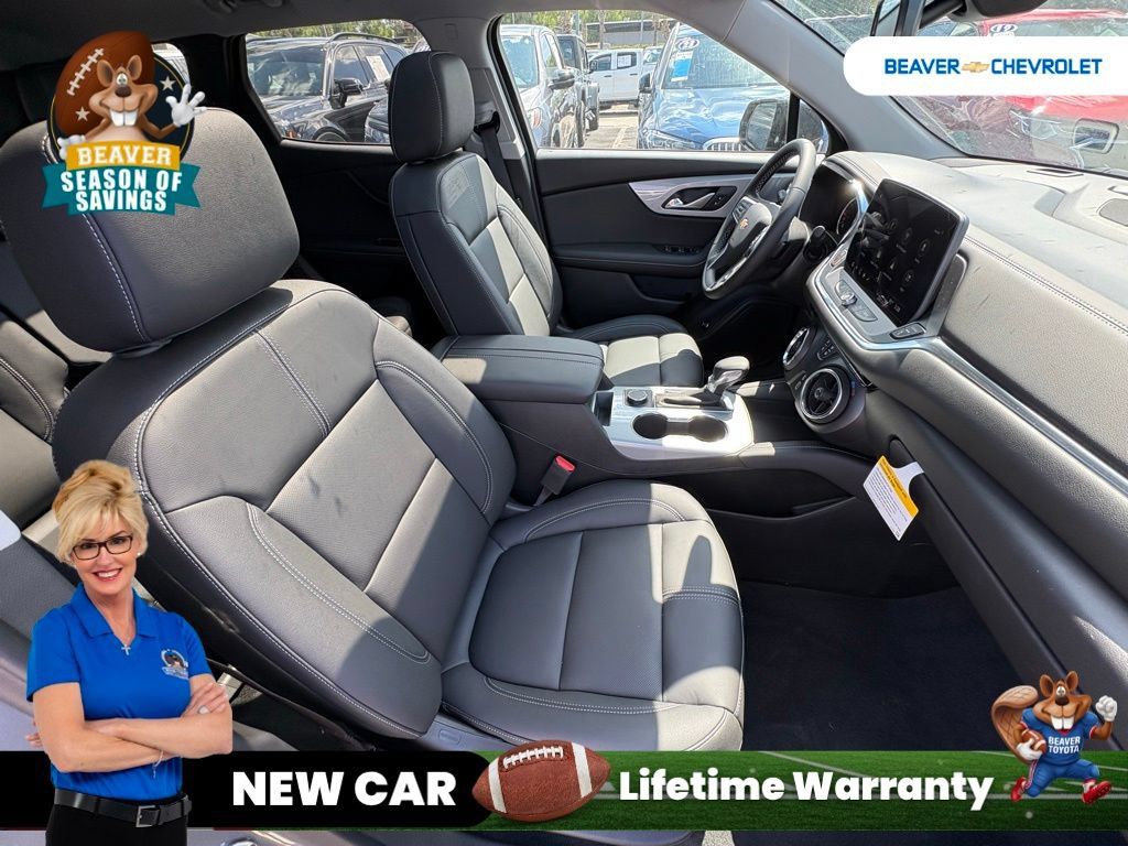 New 2025 Chevrolet Blazer LT w/ Midnight/Sport Edition AWD/4WD image 24