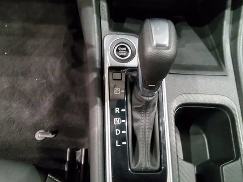 Used 2024 Nissan Sentra SV FWD image 32