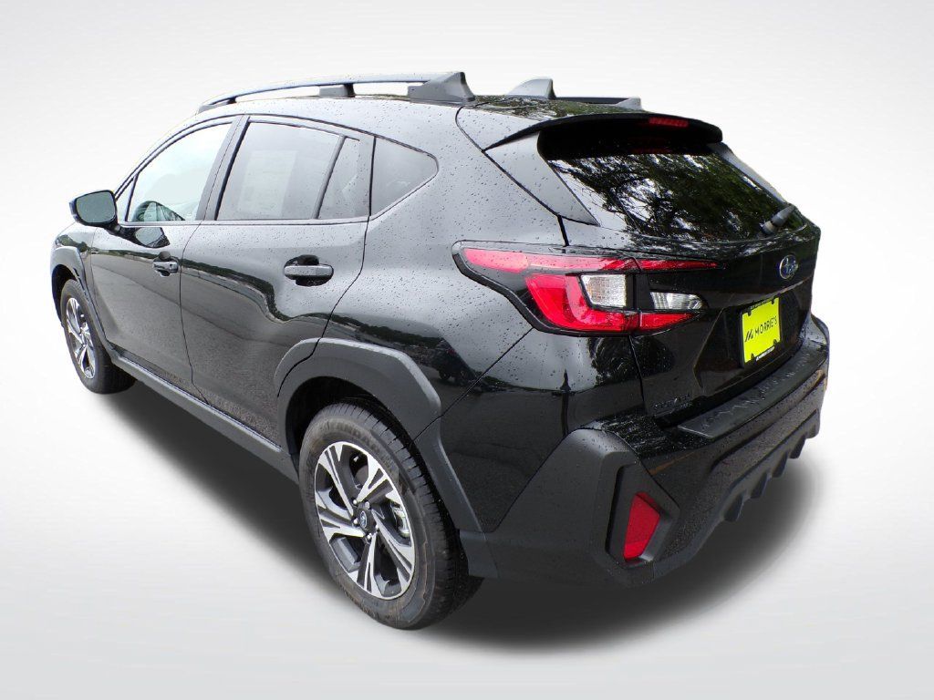 Used 2026 Subaru Crosstrek 2.5i Premium AWD/4WD image 4