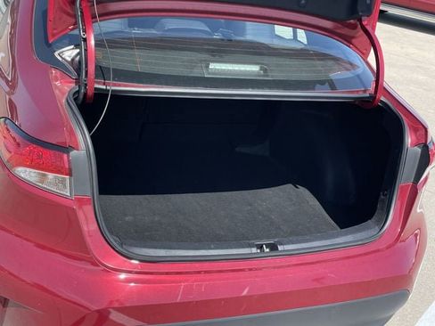 Used 2025 Toyota Corolla LE FWD image 27
