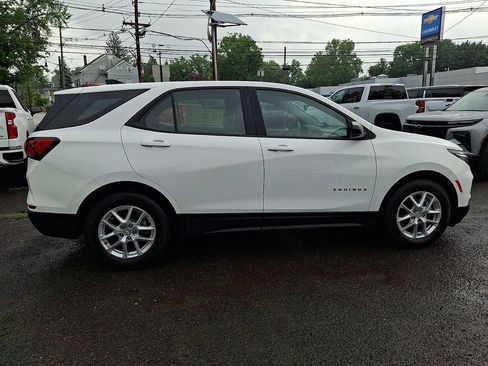 Certified 2023 Chevrolet Equinox LS FWD image 9