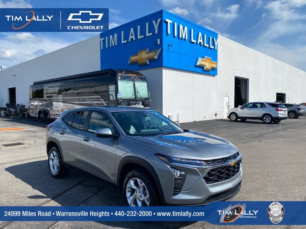 New 2026 Chevrolet Trax LS w/ LS Convenience Package FWD image 1
