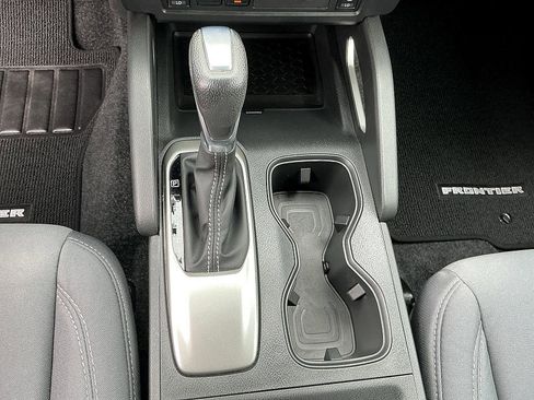 Used 2023 Nissan Frontier SV w/ SV Convenience Package image 18