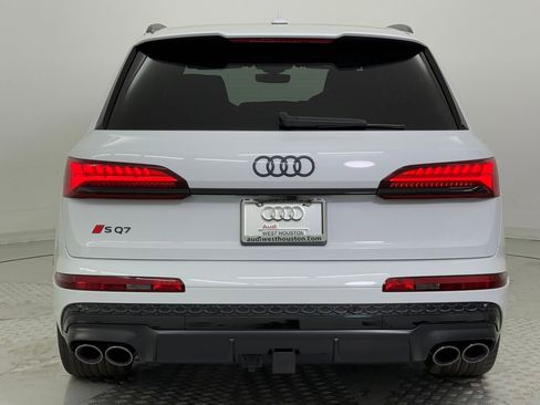 New 2026 Audi SQ7 Premium Plus AWD/4WD image 10