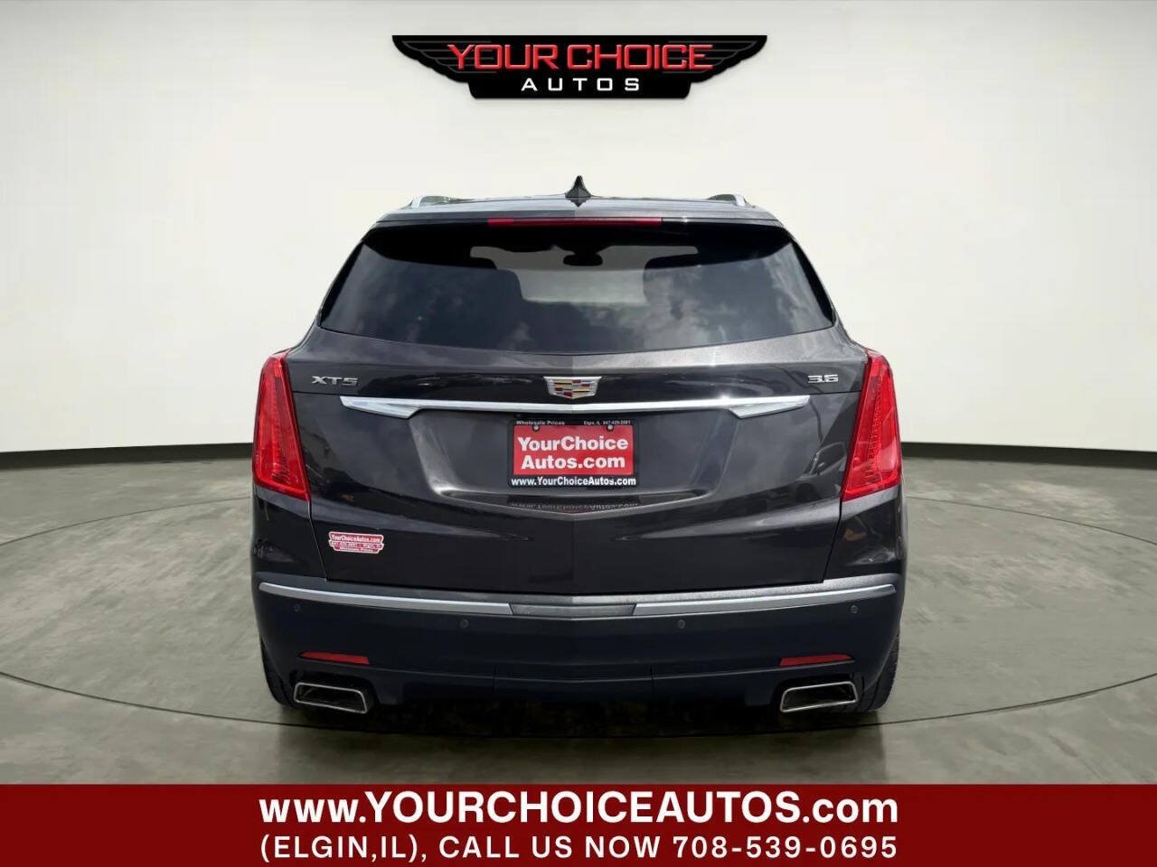 Used 2018 Cadillac XT5 Luxury w/ Driver Awareness Package FWD image 4