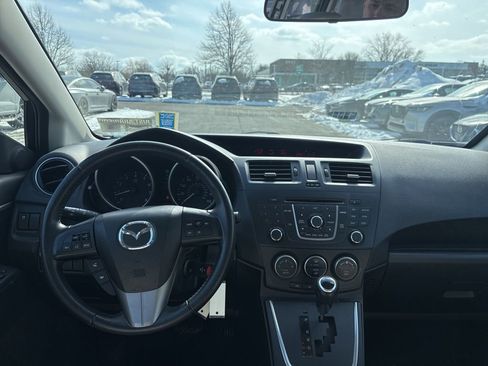 Used 2014 MAZDA MAZDA5 Touring image 11