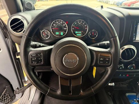 Used 2013 Jeep Wrangler Unlimited Sahara w/ Connectivity Group image 26