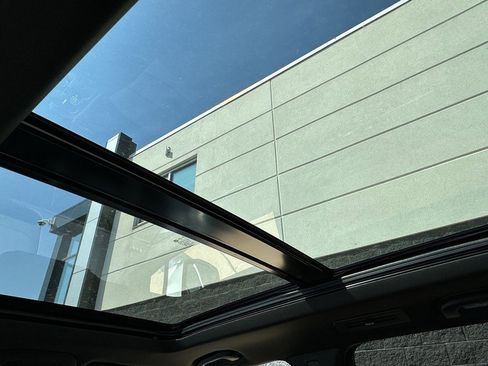 New 2025 Cadillac XT6 Premium Luxury w/ Technology Package image 9