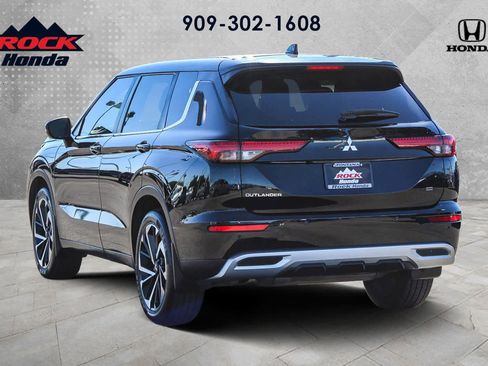 Used 2022 Mitsubishi Outlander SE image 6