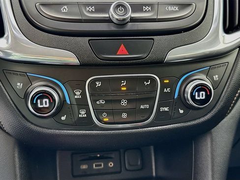 Used 2020 Chevrolet Equinox Premier AWD/4WD image 15