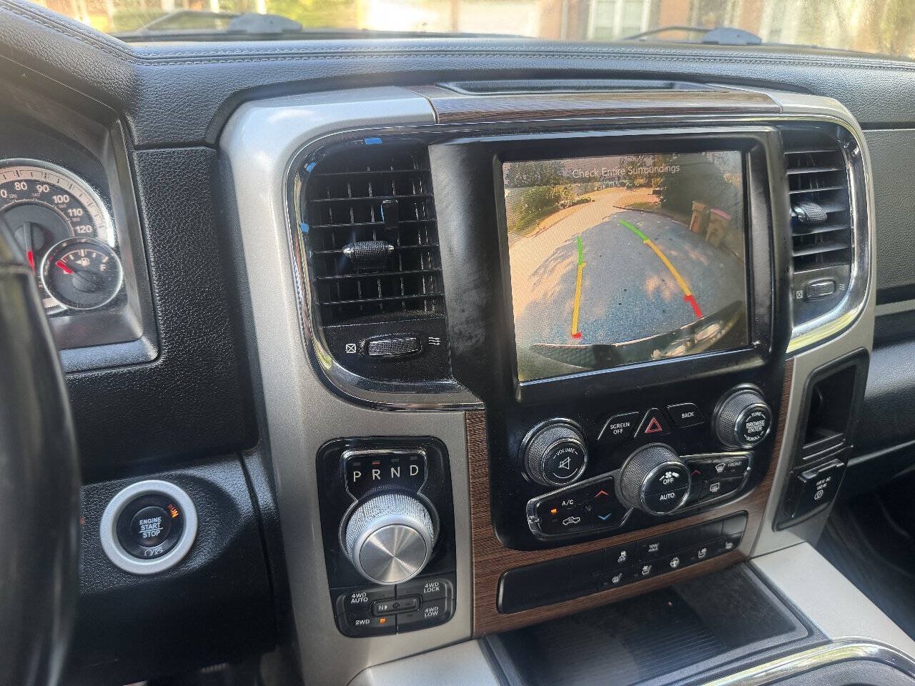 Used 2017 RAM 1500 Laramie w/ Convenience Group AWD/4WD image 33