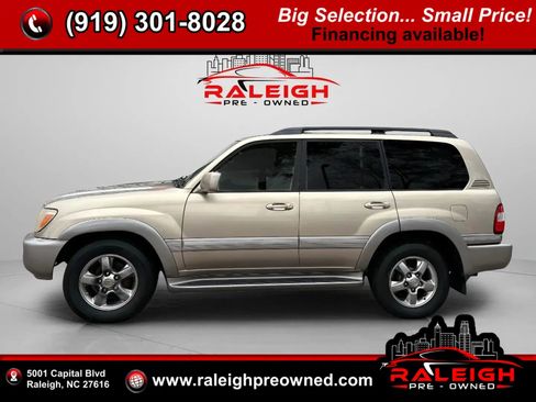 Used 2006 Toyota Land Cruiser Sport Utility 4D image 1