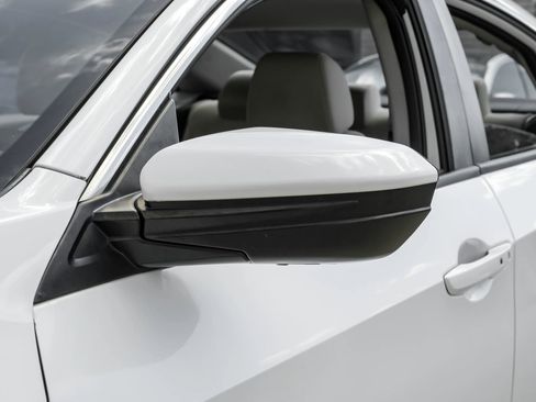 Used 2018 Honda Civic EX image 31