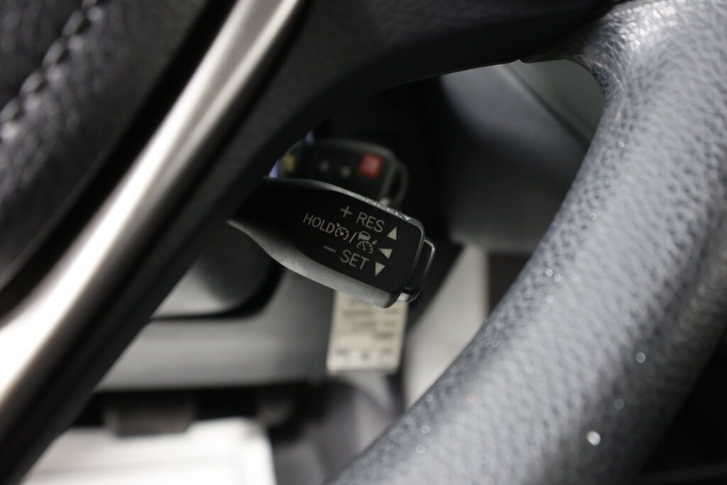 Used 2017 Toyota RAV4 LE w/ All Weather Liner Package AWD/4WD image 34