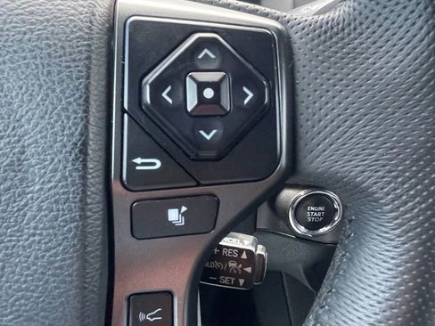 Used 2019 Toyota Tacoma TRD Sport w/ Technology Package AWD/4WD image 21