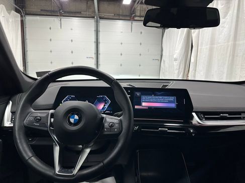 Used 2025 BMW X1 xDrive28i image 16
