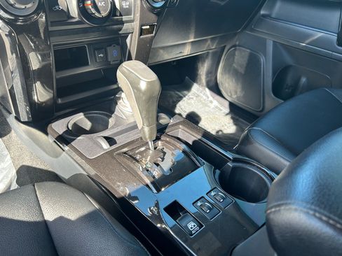 Certified 2023 Toyota 4Runner 40th Anniversary SE image 19